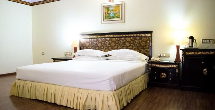 The Shelton Grand Hotel 벵갈루루 외부 사진