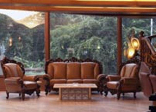 The Shelton Grand Hotel 벵갈루루 외부 사진